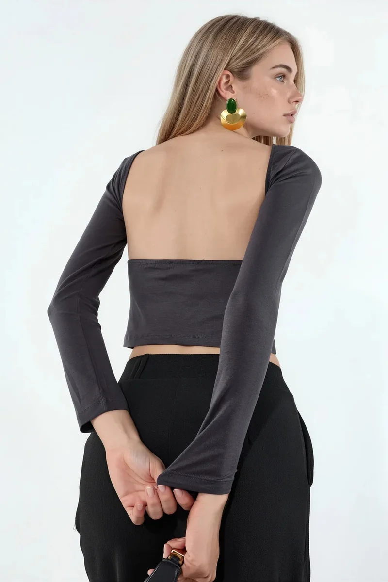 BUSEM Slim Fit Crop Blouse with Back Detail