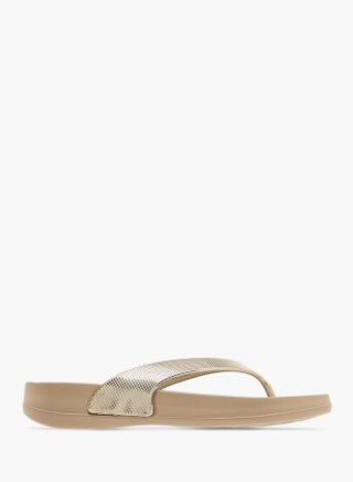 Womens Solid Slip-On Thong Slippers - pzsku/ZAA80D59988DF747909E1Z/45/_/1736265421/b69db1cd-6ce9-453e-b263-1b7d579fc73f