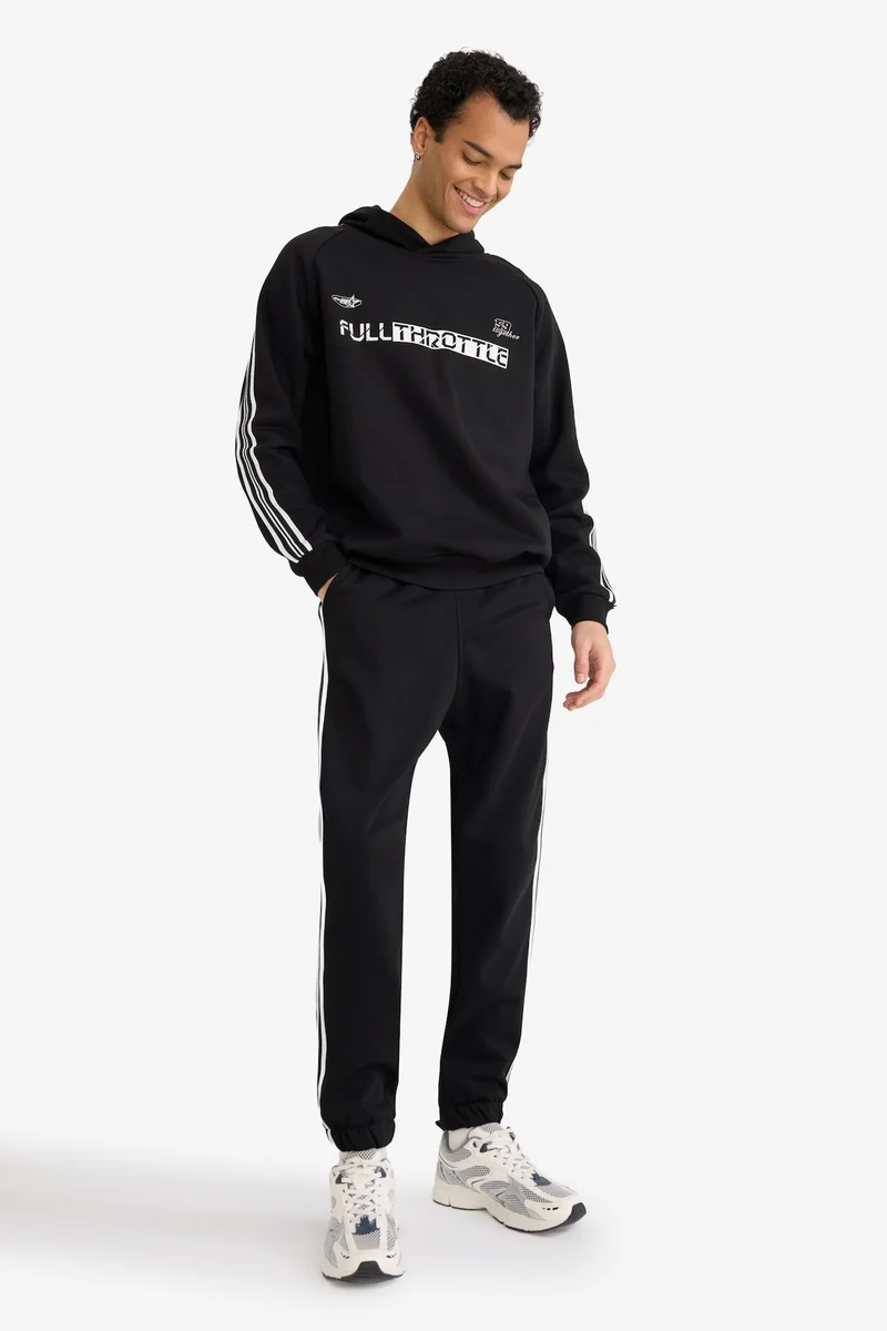ديفاكتو Regular Fit With Pockets Sweatpants