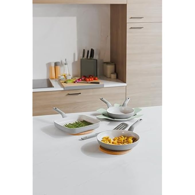 Berghoff Leo Balance NonStick Ceramic 5Pc Frying Pan Set With Nylon Turner 1375In NonToxic Ceragreen Coating StayCool Handle Induction Pan Recycled Material Moonmist - Image 4