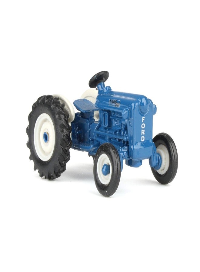 ERTL 1/64 Ford 2000 Wide Front Tractor Toy Replica 61049 - Image 2