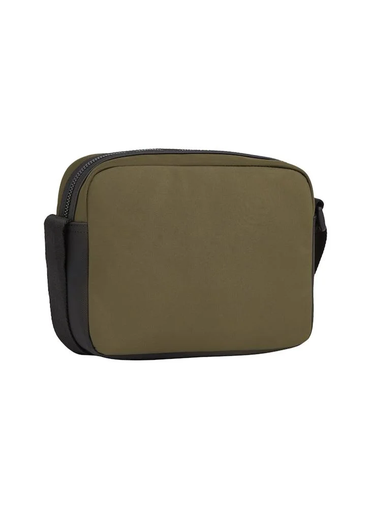 تومي هيلفيغر REPREVE CAMERA BAG