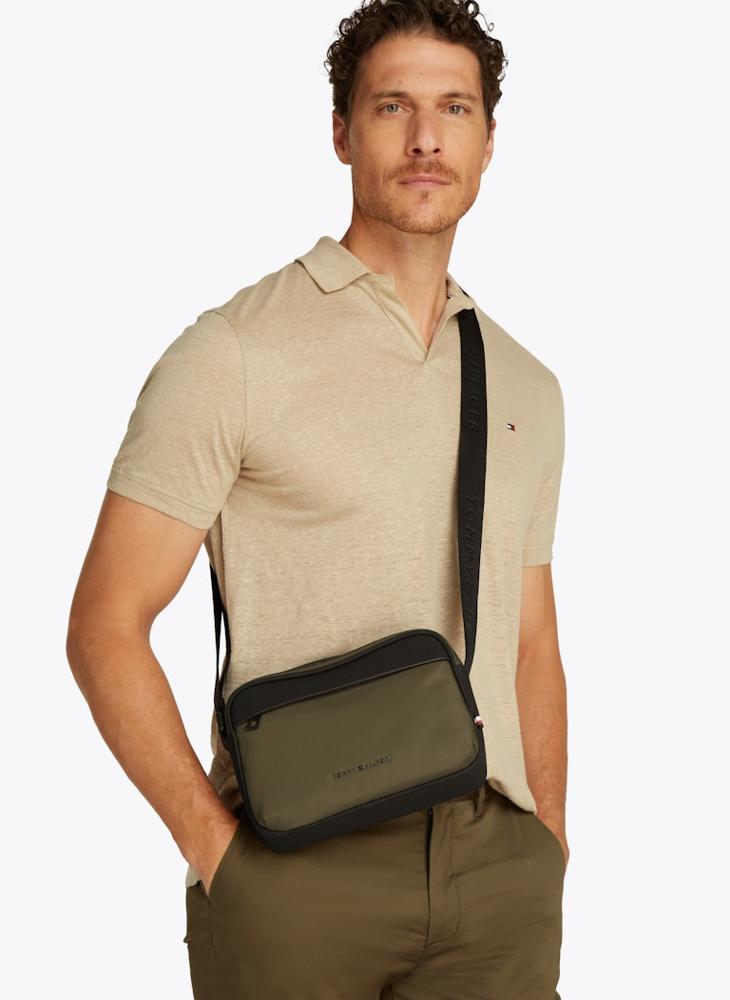 TOMMY HILFIGER - REPREVE CAMERA BAG - Image 1