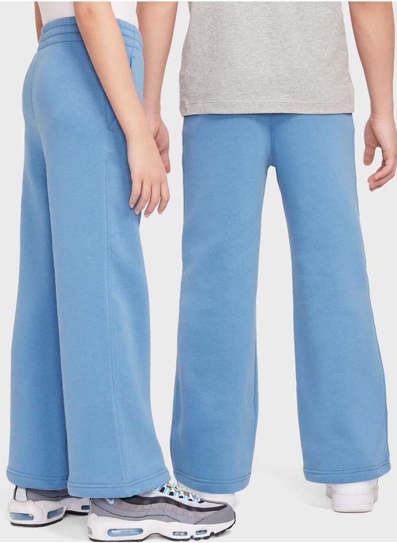 Nike Youth Club Fitted Sweatpants  - Image 2