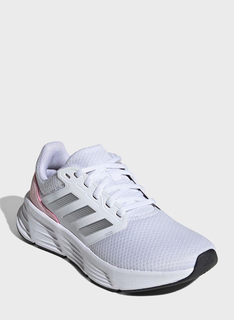 اديداس سنيكرز جالاكسي 6 W برقبة منخفضة - Image 3