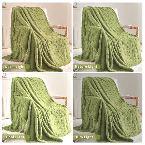 GIOKARNNA Heart Checkered Throw Blankets, for Love Mother Friends Pets,280 GSM Super Soft Warm Lightweight Fluffy Bed Blanket for Women Anniversaries(Sage Green,50"x60") - Image 3