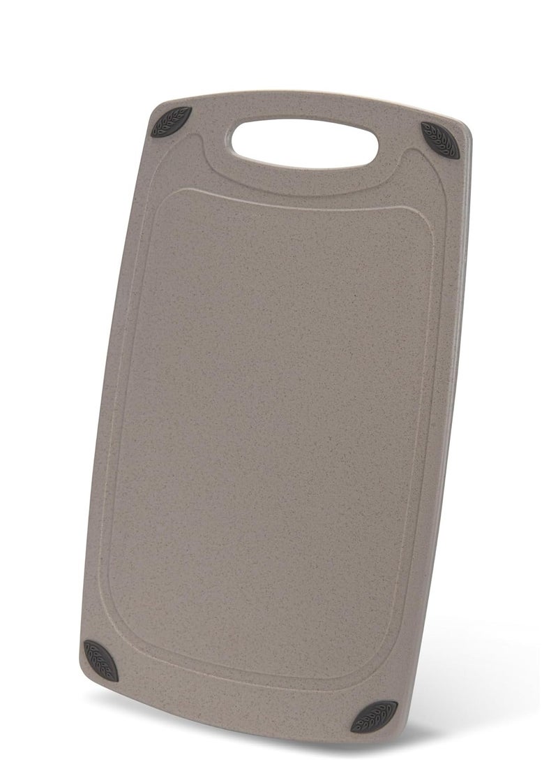 Fissman لوح تقطيع 40 سم، لوح تقطيع بلاستيكي فائق النحافة وخفيف الوزن بدرجة غذائية مع أخدود للعصير بسماكة 0.6 سم، قاعدة غير قابلة للانزلاق مع حلقة للتعليق - Image 1