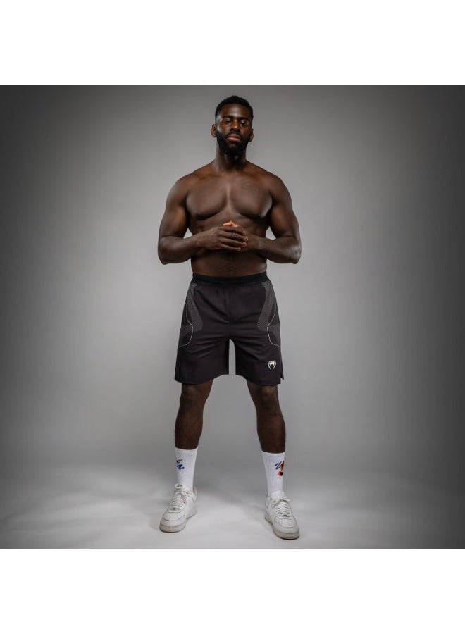 فينوم ﻿  VENUM Black-Silver Fight Shorts, ملاكمة / مواي تاي / MMA بنطلون تدريب, خيارات متعددة الأحجام, سريع الجفاف التنفس اللياقة البدنية الرياضية القصيرة (الحجم XL) - Image 2