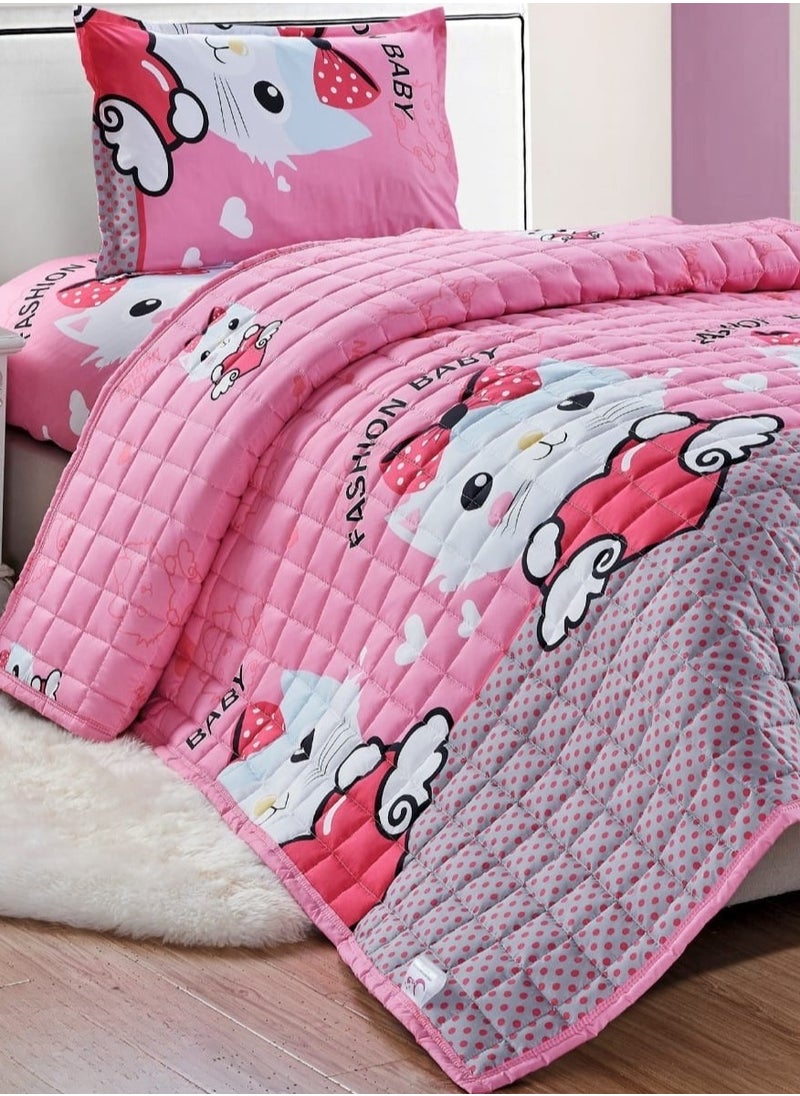 Compressed Bed Comforter Set Consisting Of 3 Pieces With Children'S Drawings
