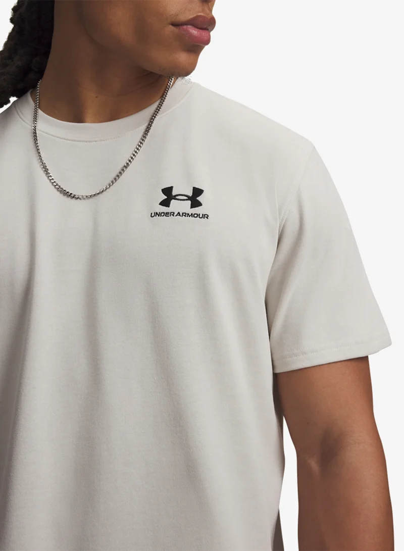 Under Armour Summit White /  / Black Logo Heavyweight T-Shirt for Men | Best Price UAE
