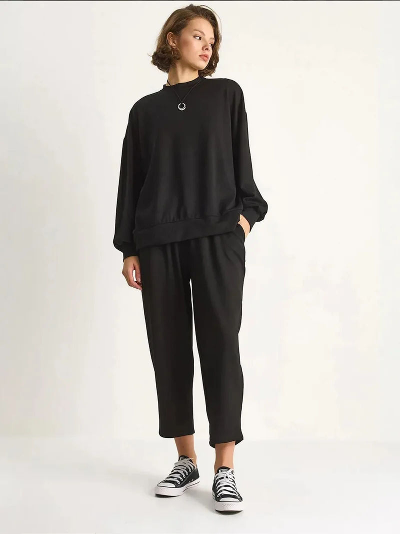 Bianco Lucci Long Sleeve Crew Neck Knitted Two-Piece Set