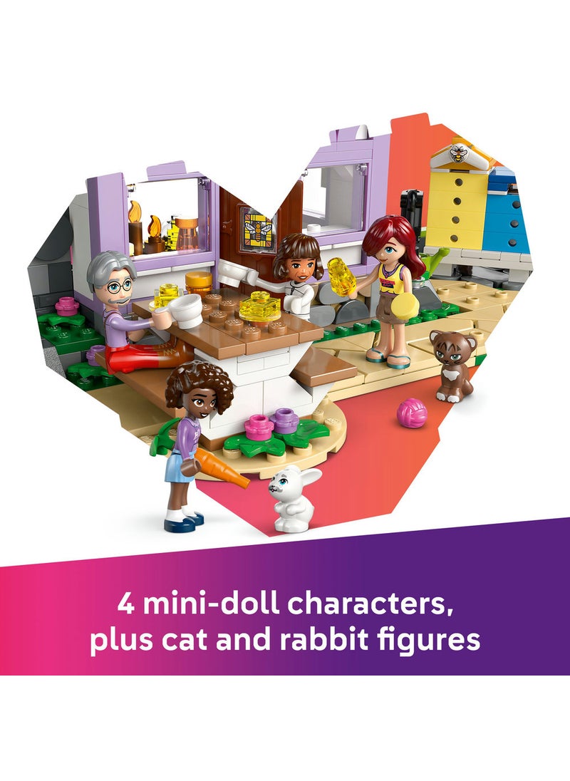 ليغو مجموعة منزل مربّي النحل وحديقة الزهور من LEGO® Friends‏ 42669  - Image 5