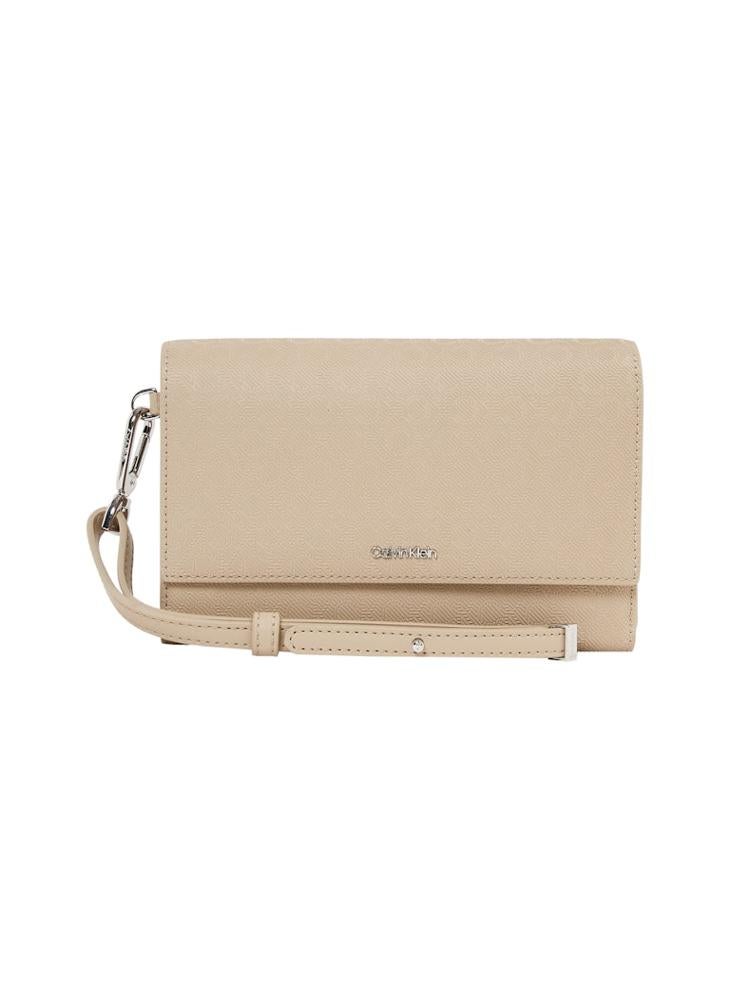 CALVIN KLEIN - EXTRA LARGE TRIFOLD WALLET - Image 1