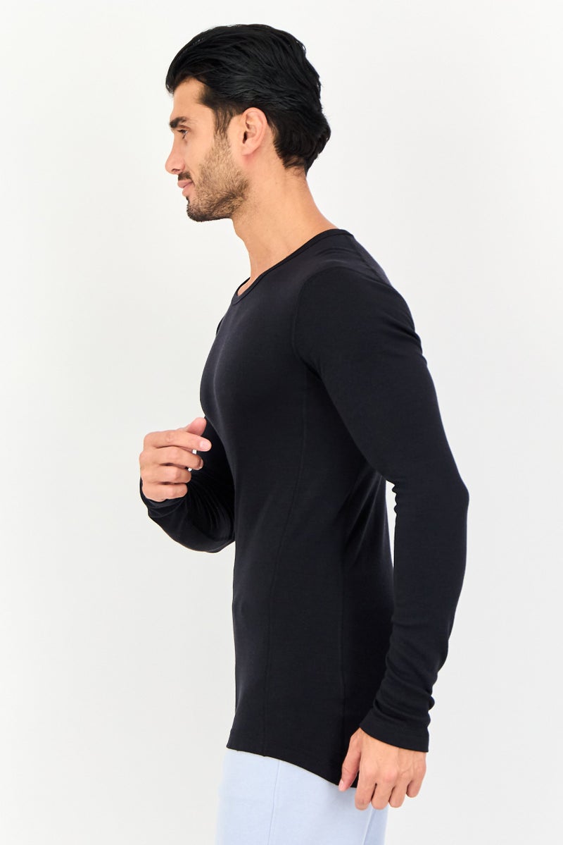 Adidas تي شيرت تدريب رجالي بقصة ضيقة بأكمام طويلة، أسود - Image 2