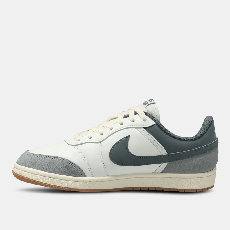 جوردن Men's Air Jordan Skyline Low Shoes