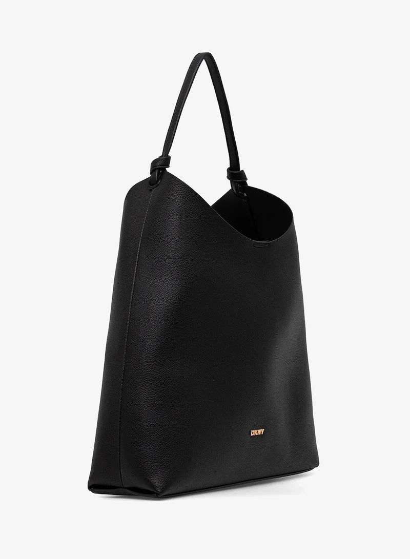 د ك ن ي Paula Hobo