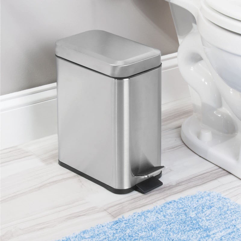 mDesign Pedal Waste Basket — Metal Waste Bin with Pedal, Lid and Plastic Bucket Insert — Perfect for Bathroom, Kitchen and Office — 5 Litre Household Rubbish Bin with Ergonomic Design — Marble Print - Image 3