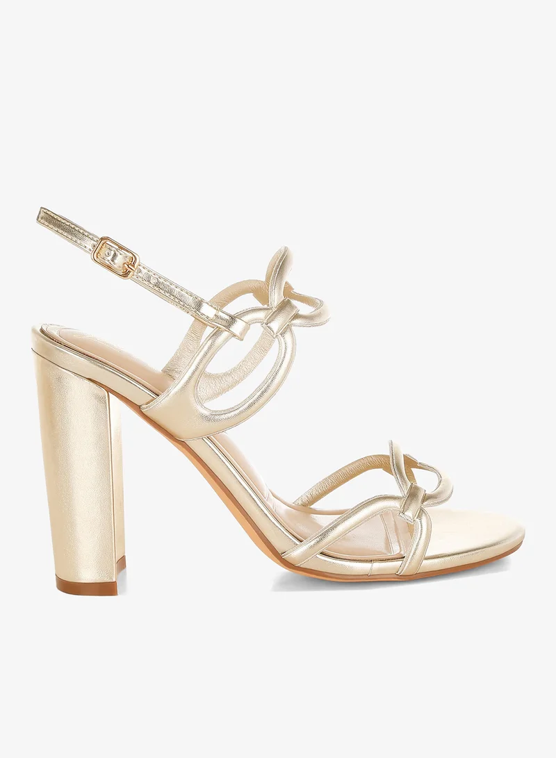 لندن راج صندل نسائي من لندن راج بتصميم معدني مزين بسلاسل باللون الذهبي