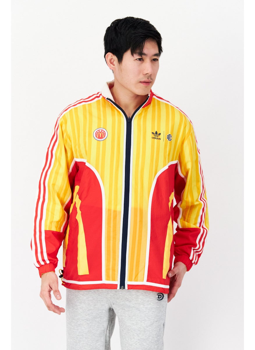 Men Sportswear Fit Outdoor Reversible Track Jacket, Yellow - pzsku/ZAA9BEE48313EFB433DA4Z/45/_/1724351107/8e456fc4-a5fe-4664-891a-28fca3f7d39d