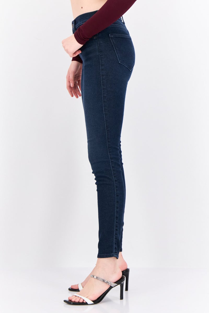 Wrangler جينز ضيق للنساء بتمدد مغسول، أزرق داكن - Image 4