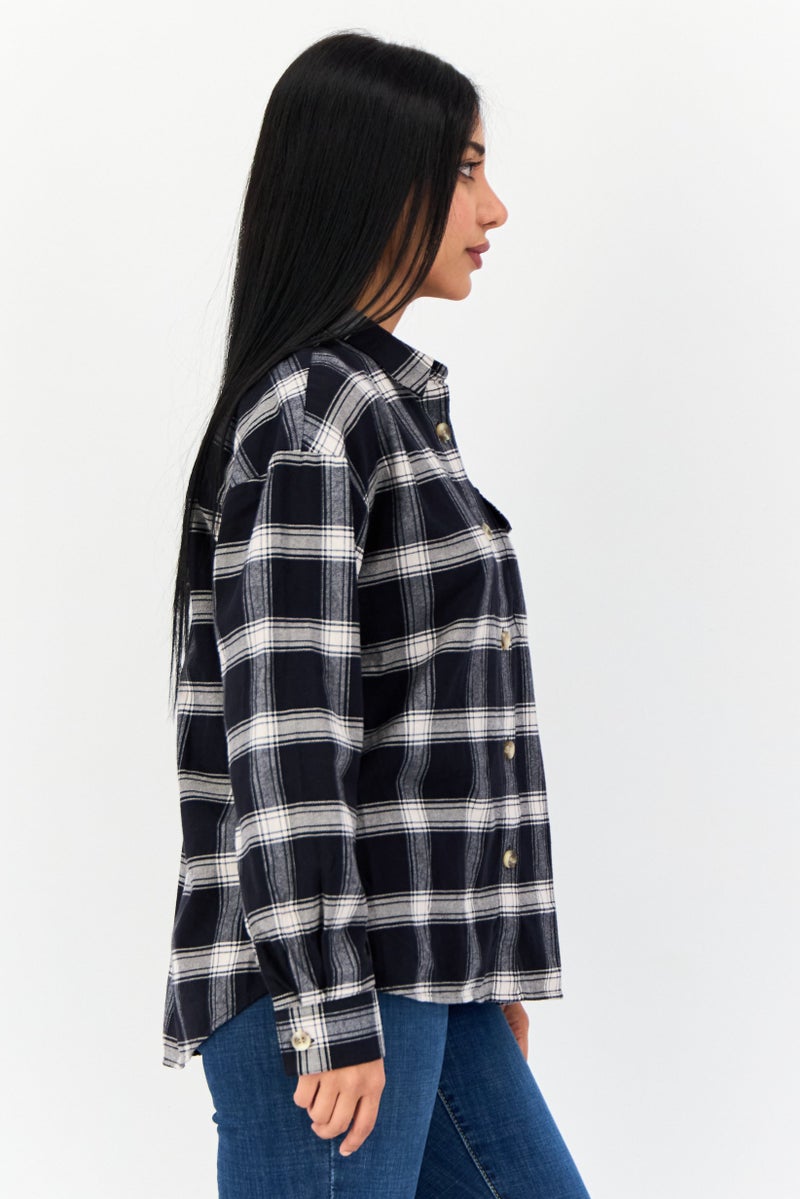 GIORDANO قميص نسائي بأكمام طويلة وياقة مفتوحة، مزخرف بمربعات، متعدد الألوان - Image 4