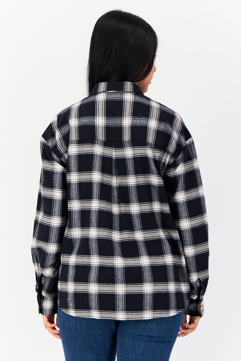 GIORDANO قميص نسائي بأكمام طويلة وياقة مفتوحة، مزخرف بمربعات، متعدد الألوان - Image 3