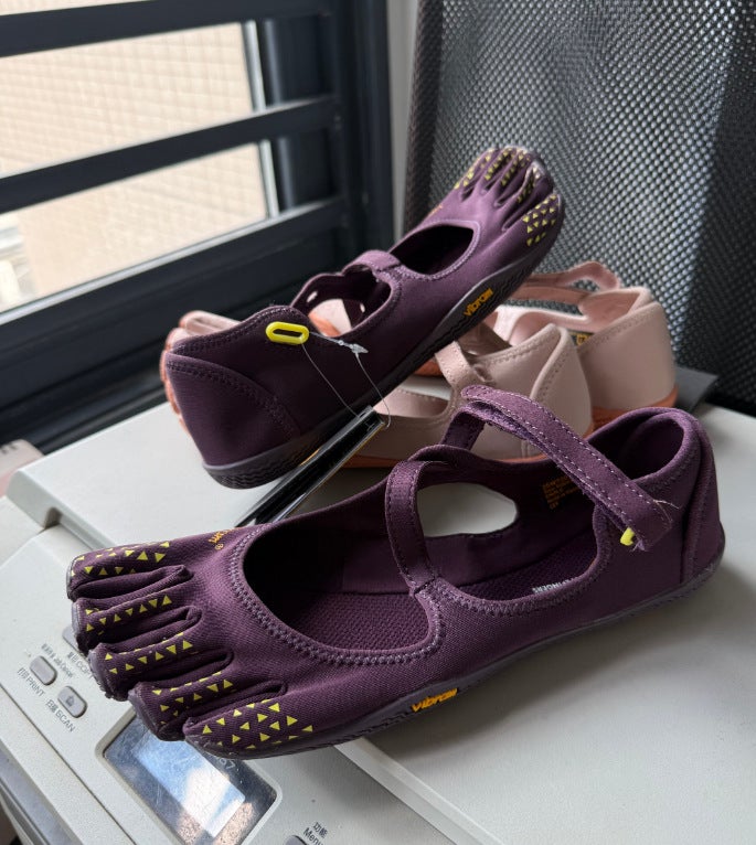 vibram Vibr Five-Finger Women's Barefoot Training Shoes - Image 1