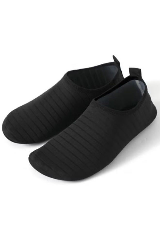 Water Shoes for Women Men , barefoot quick-dry Aqua Water Socks Slip-on Swim Beach Shoes for Snorkeling Surfing Kayaking Beach Walking Yoga.Beach shoes, applicable scenes: diving, creek, rafting, water parks, wading, snorkeling, catching the sea, yoga, swimming, non-slip anti-cutting. - Image 1