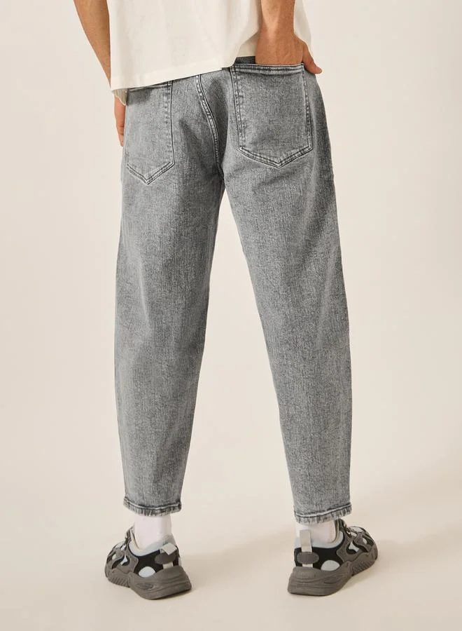 Styli  Mid Rise Washed Balloon Fit Jeans for Men | Best Price UAE