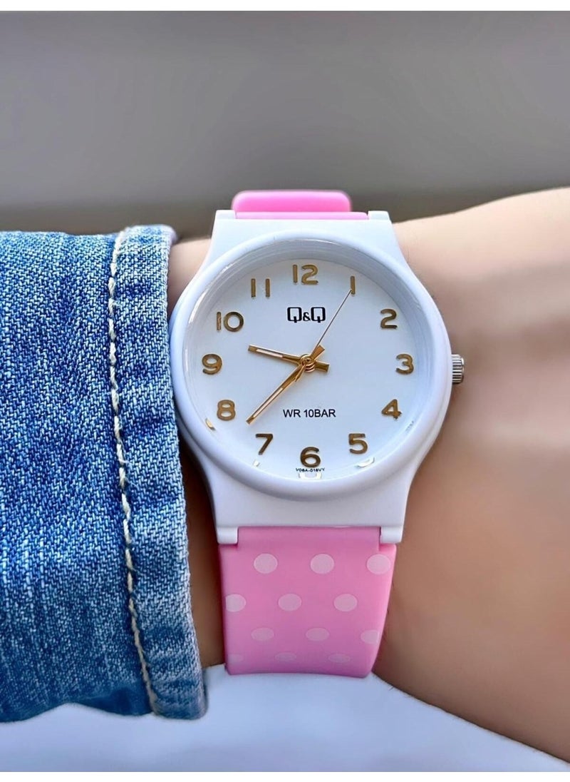Q&Q Women's Waterproof Plastic Band Wristwatch  - Image 2