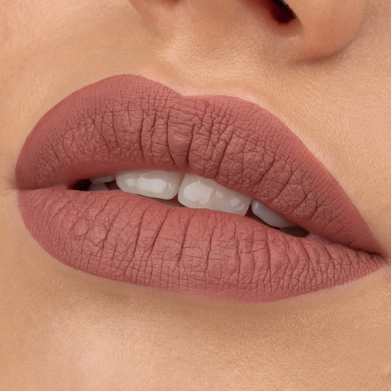 ايسنس Essence 8H Matte Liquid Lipstick 02
