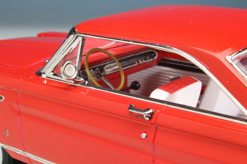 Moebius Models MOE1210 1965 1/25 Mercury Comet Cyclone - Image 4