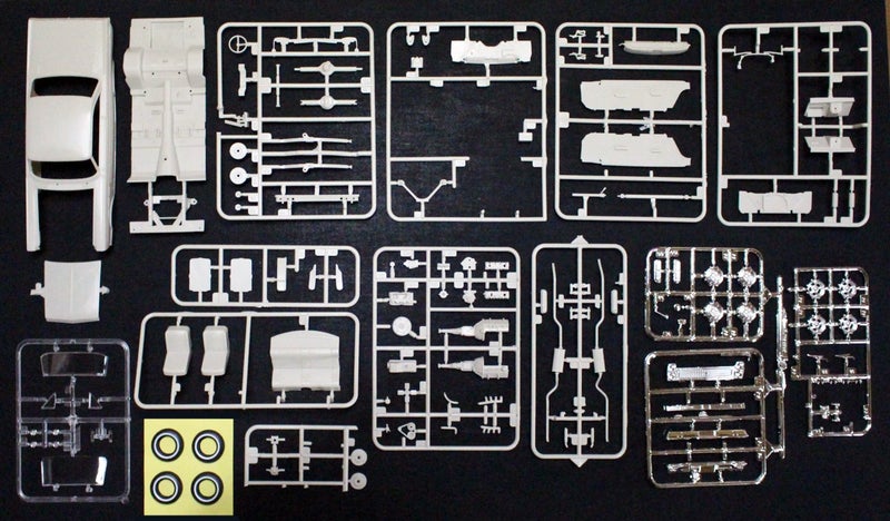 Moebius Models MOE1210 1965 1/25 Mercury Comet Cyclone - Image 1