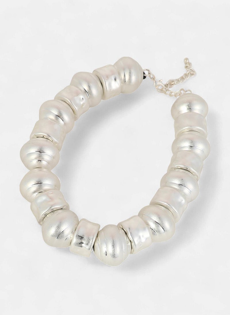 SOHI Women's The Tribal Collar Necklace - Image 4