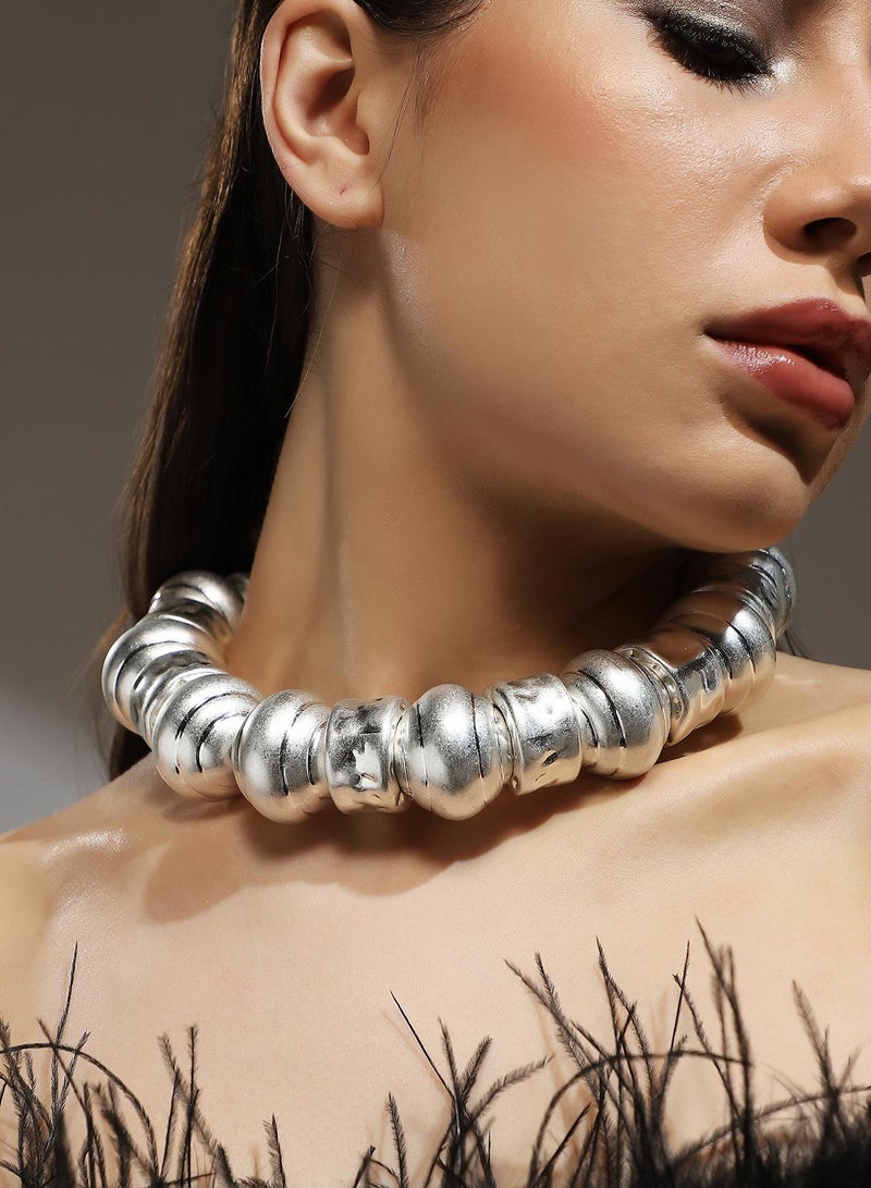 SOHI Women's The Tribal Collar Necklace - Image 2
