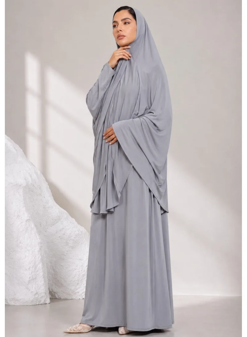 Nikias Women’s Prayer Isdal (Isdal Set)