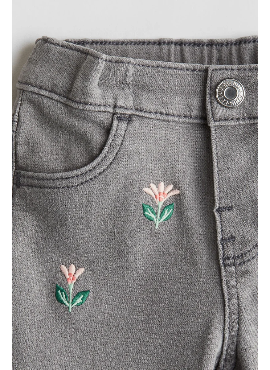 H&M Embroidered Jeans