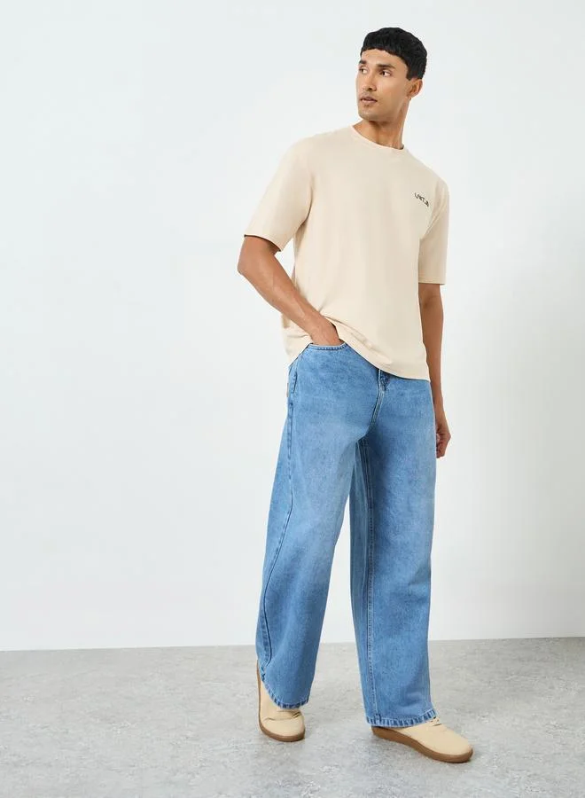 Men Baggy Jeans with Applique Pocket Detail