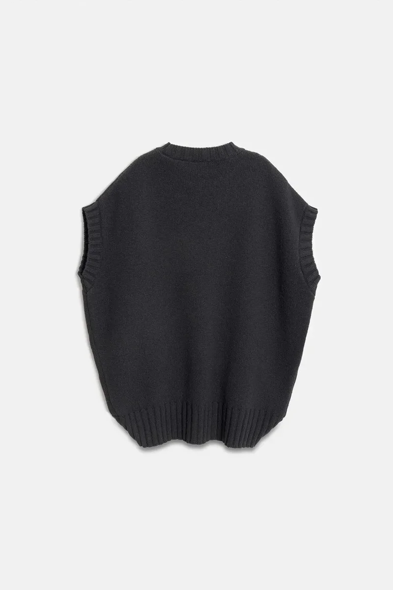 Dilvin Black DILVIN Oversized Ribbed Knit Sweater Vest for Women | Best Price UAE