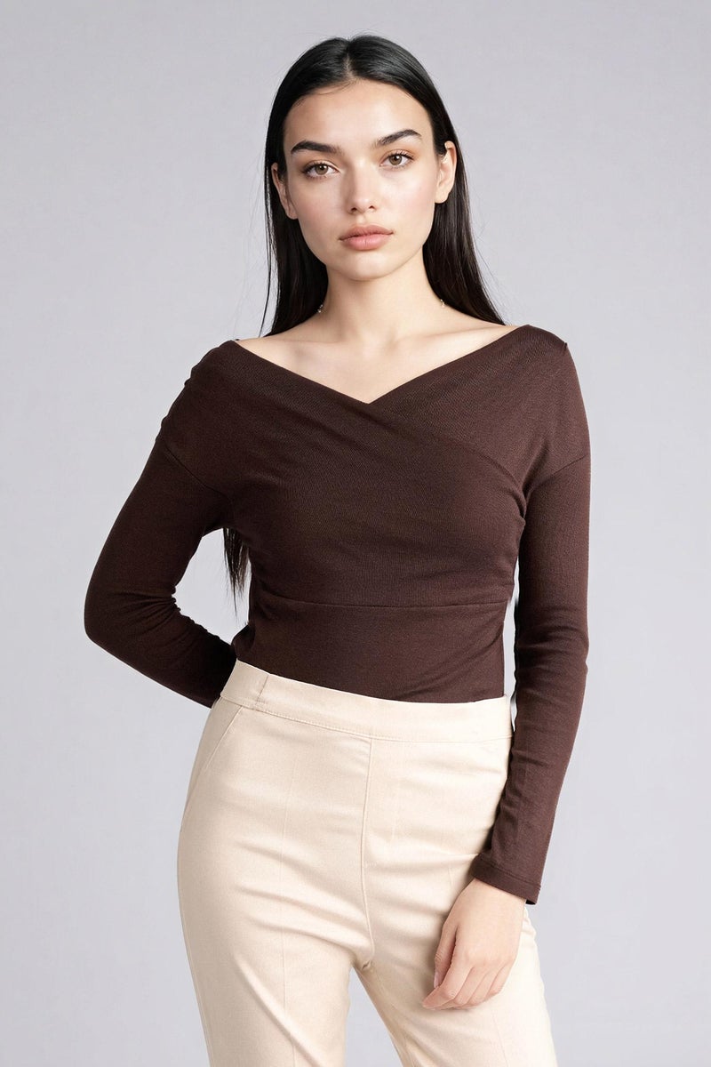 ديفاكتو بلوزة كم طويل ريبانا سليم فيت وياقة متقاطعة - Image 4