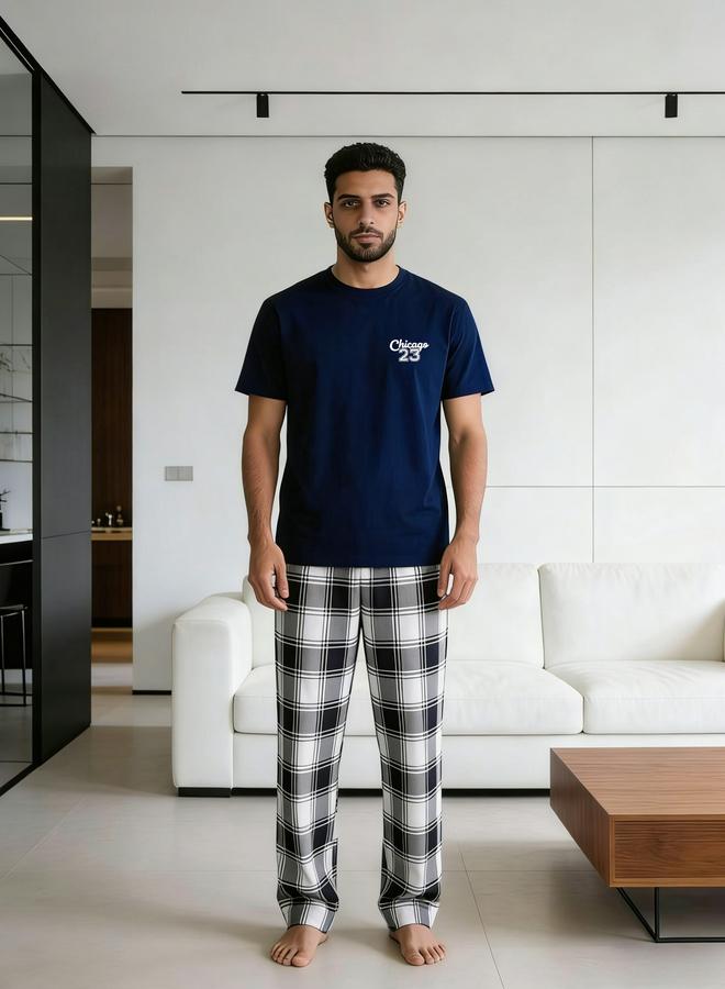 تايك تو مجموعة من بنطال كاروهات وتيشيرت بياقة دائرية مطبوع للرجال - Image 1