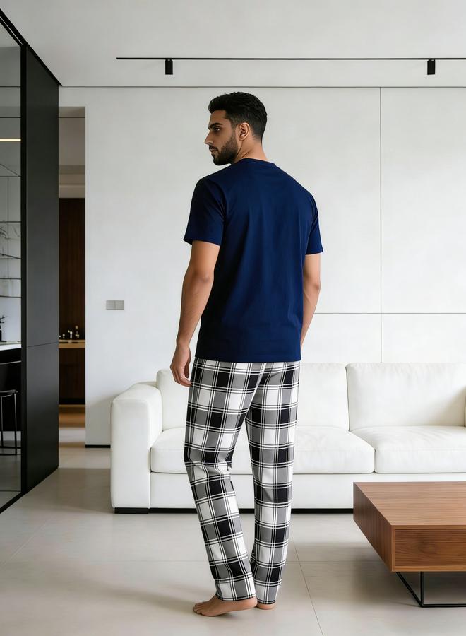 تايك تو مجموعة من بنطال كاروهات وتيشيرت بياقة دائرية مطبوع للرجال - Image 2