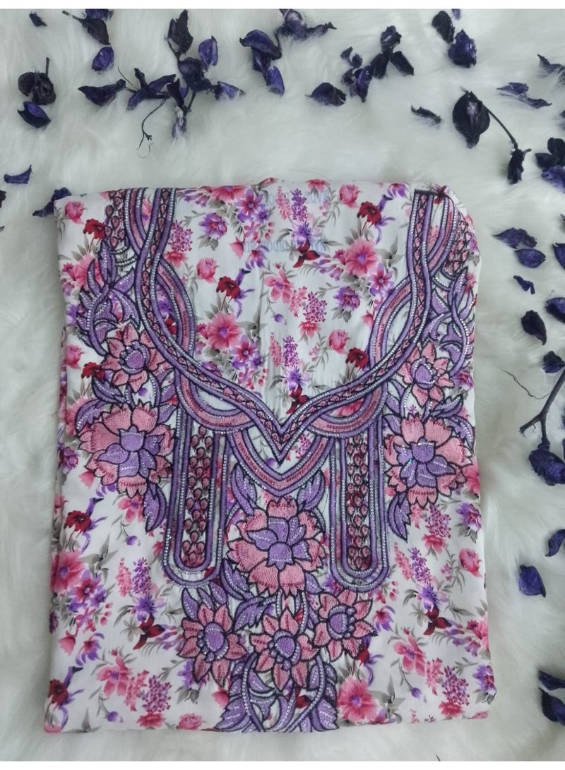 Makhawer made of the finest Indonesian silk with an embroidered design  - Image 1
