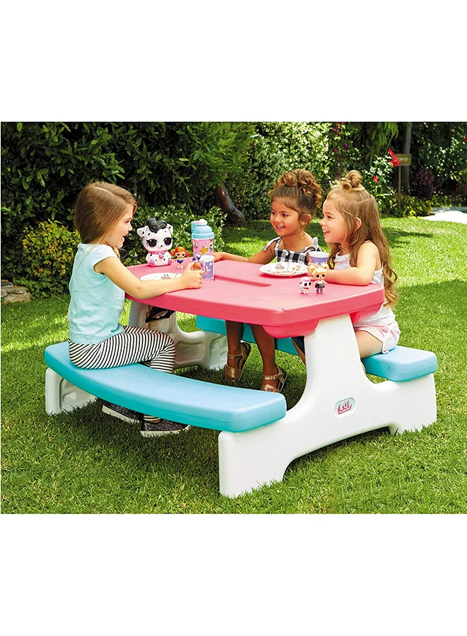 ليتل تايكس L.O.L. Surprise Birthday Party Table with Umbrella
