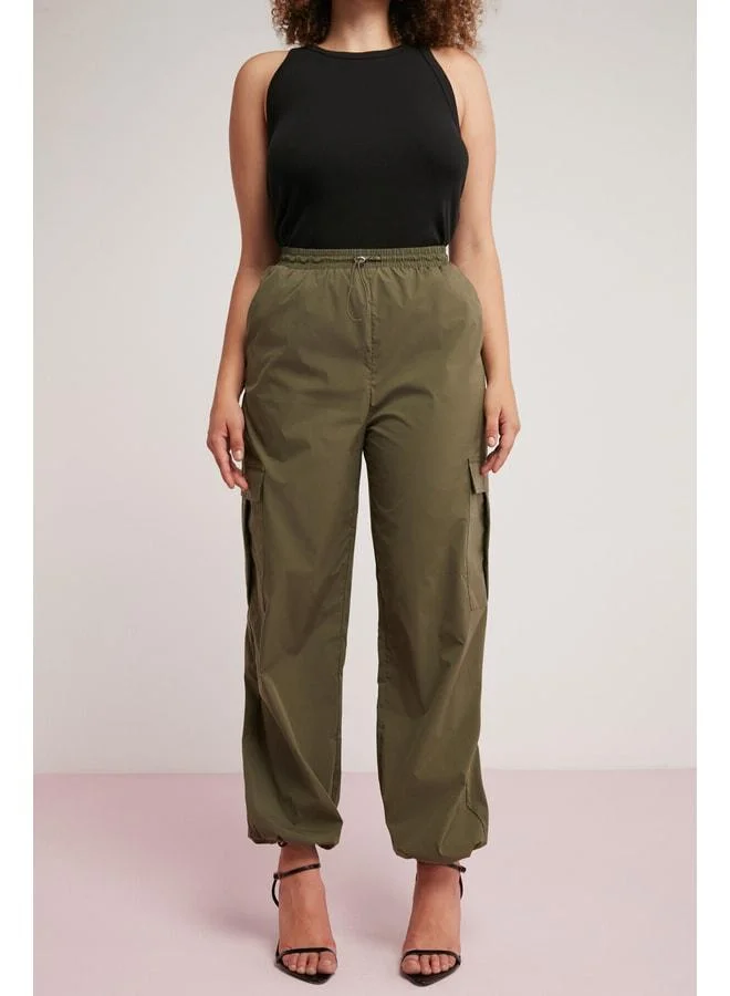 Ethiquet Avalonbb Women's Relaxed Fit Elastic Waist and Cuffed Khaki Plus Size Pants.