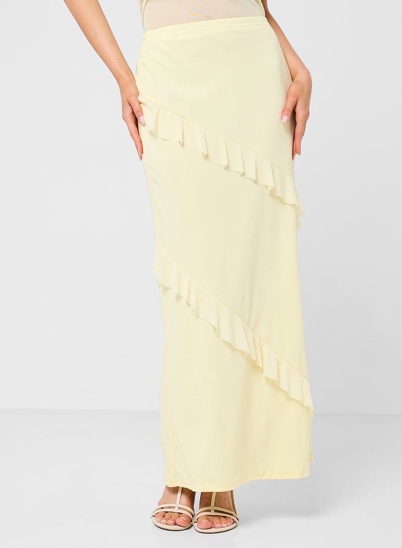 جينجر طقم بلوزة وتنورة بياقة هالتر مزينة بالكشكشة - Image 4