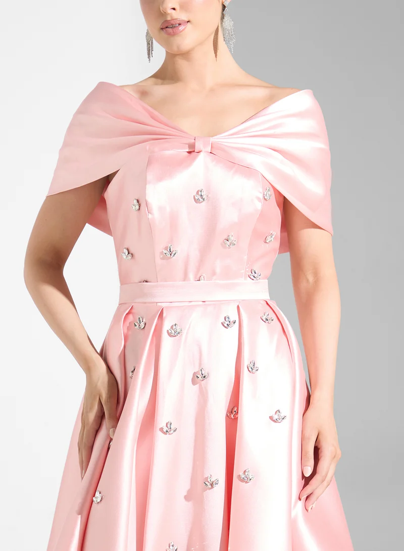 اكاديا فاشن Satin Off-Shoulder Dress