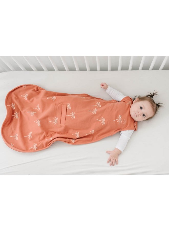 وولينو - كيس نوم من Woolino Ultimate Baby - مناسب لجميع المواسم - صوف ميرينو وقطن عضوي - سحاب ثنائي الاتجاه قابل للتعديل بحجم عالمي للطفل (من 2 إلى 24 شهرًا) - Palms - Image 1