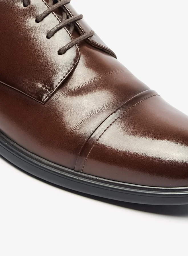 Le Confort Men Solid Derby Shoes with Lace-Up Closure