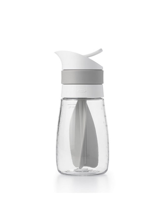 أوكسو خلاط صلصة السلطة OXO Good Grips Twist & Pour، رمادي، 14 أونصة، 0.44 كوارت  - Image 1